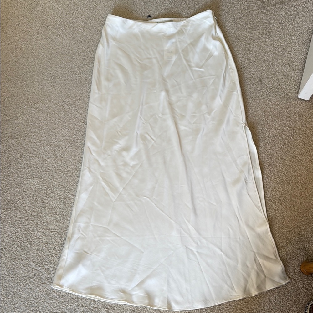 Elegant White Women's Skirt